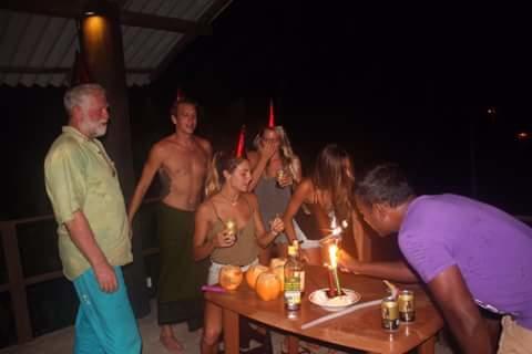 Sunset Surfing Beach Resort Matara Esterno foto