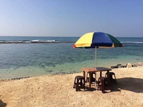 Sunset Surfing Beach Resort Matara Esterno foto
