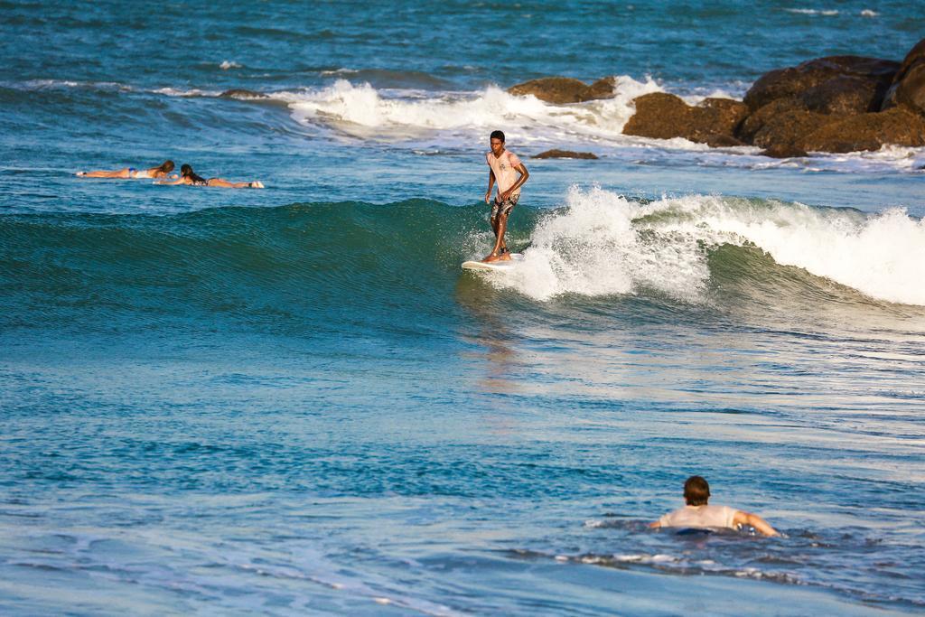 Sunset Surfing Beach Resort Matara Esterno foto